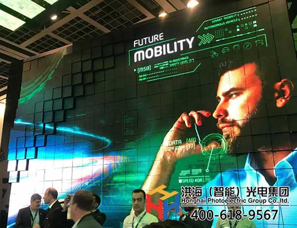 律動十足，百變造型—機械波浪屏裝飾城市新媒體廣告